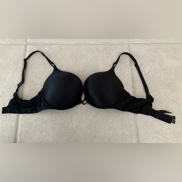 Victoria's Secret Bombshell Add-2-Cups Black Push-Up Bra - 36C - Picture 11 of 13